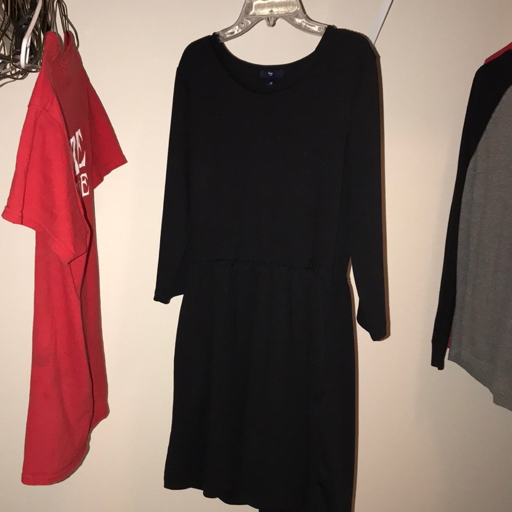 NWOT GAP 3/4 Sleeve Black Dress